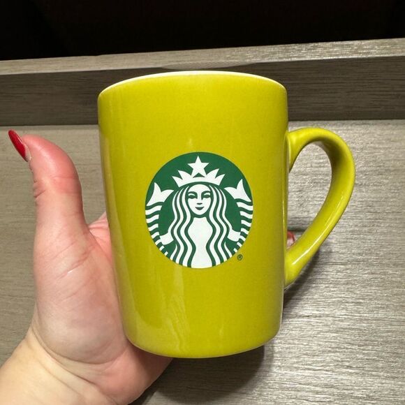 Starbucks Lime Green Mug 2021 - Picture 1 of 3
